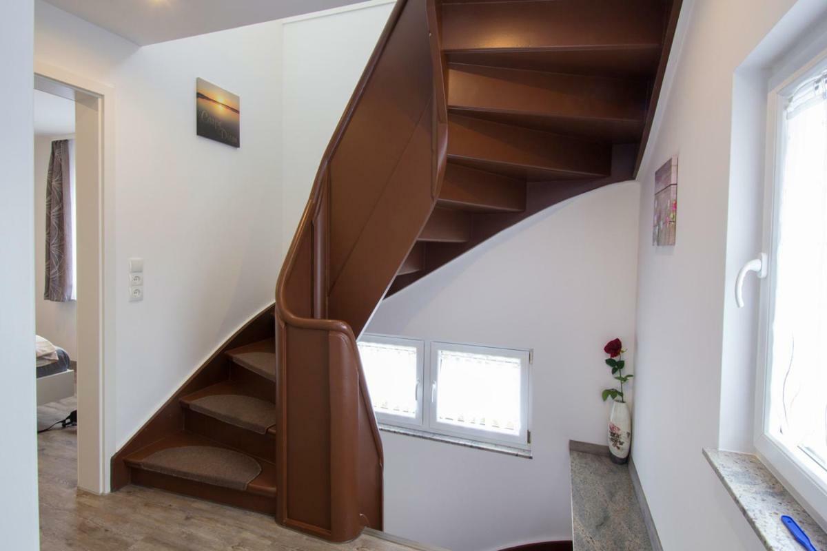 Ferienhaus An Der Burg Namedy Andernach Luaran gambar